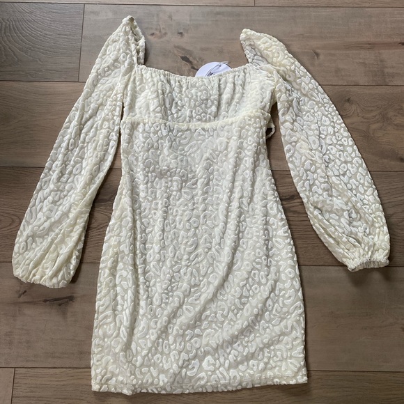 Princess Polly Dress - Picture 2 of 3